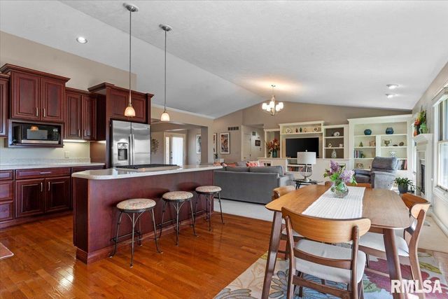 3500 DEER RUN Drive, Springfield, IL 62711
