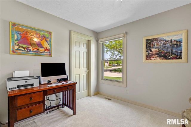 3500 DEER RUN Drive, Springfield, IL 62711