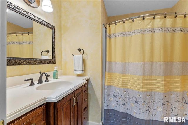 3500 DEER RUN Drive, Springfield, IL 62711