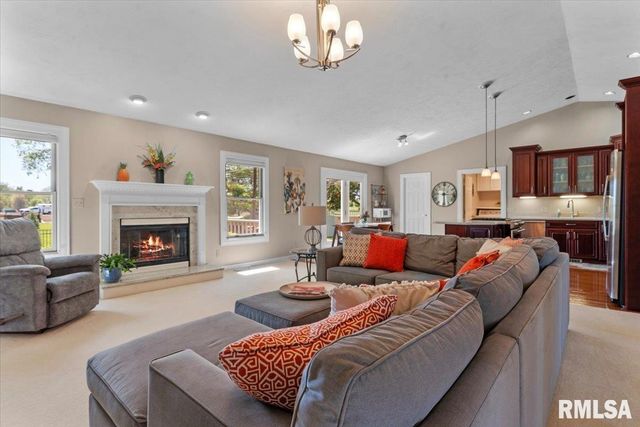 3500 DEER RUN Drive, Springfield, IL 62711