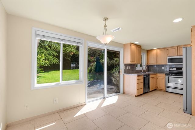 10435 SE 13th Street, Bellevue, WA 98004
