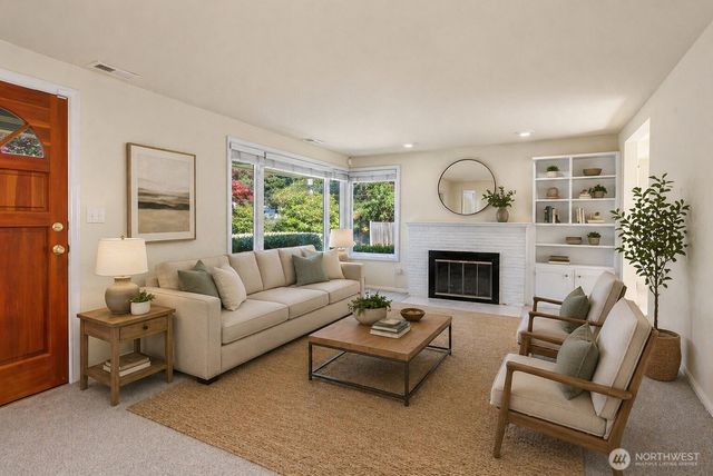 10435 SE 13th Street, Bellevue, WA 98004