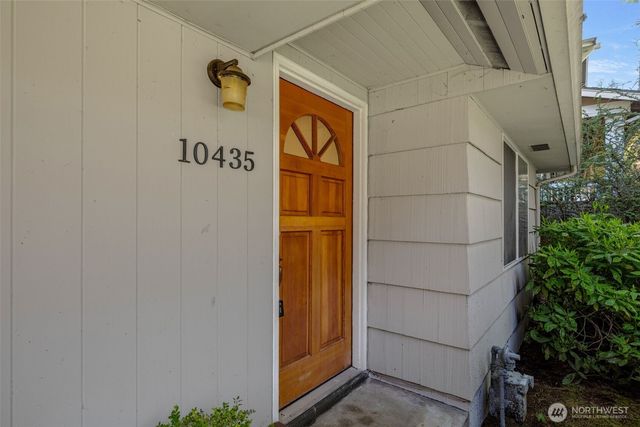 10435 SE 13th Street, Bellevue, WA 98004