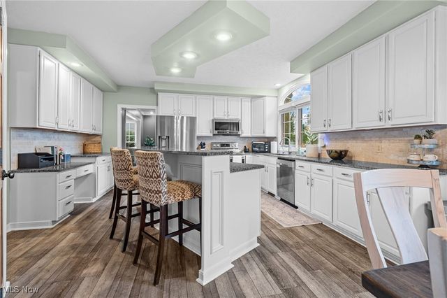 5845 Royal Hill Circle NE, Canton, OH 44721