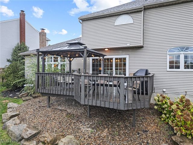 5845 Royal Hill Circle NE, Canton, OH 44721