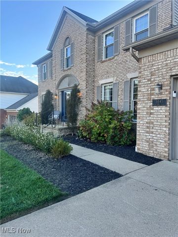 5845 Royal Hill Circle NE, Canton, OH 44721