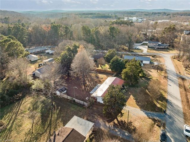 236 Donna Road, Asheboro, NC 27205