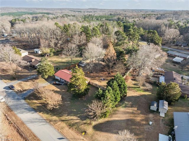 236 Donna Road, Asheboro, NC 27205