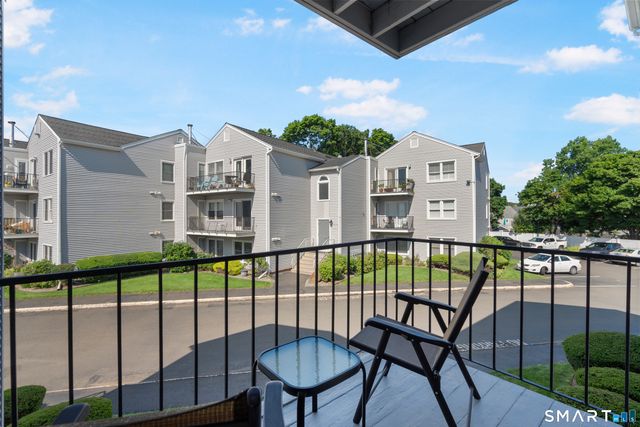 215 Beach Street 2G, West Haven, CT 06516