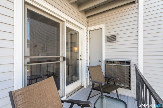 215 Beach Street 2G, West Haven, CT 06516