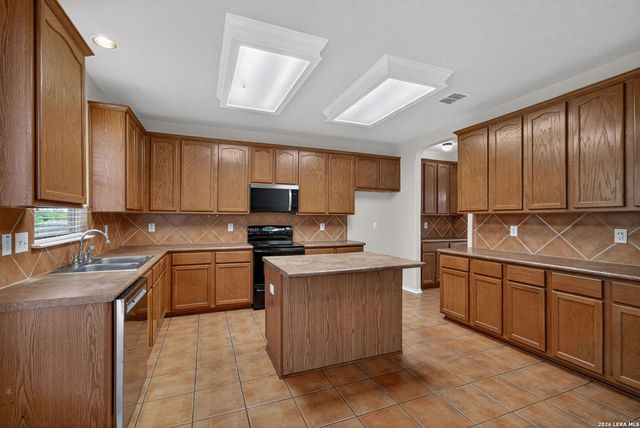 3338 Bending Creek, San Antonio, TX 78261