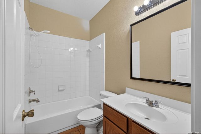 3338 Bending Creek, San Antonio, TX 78261