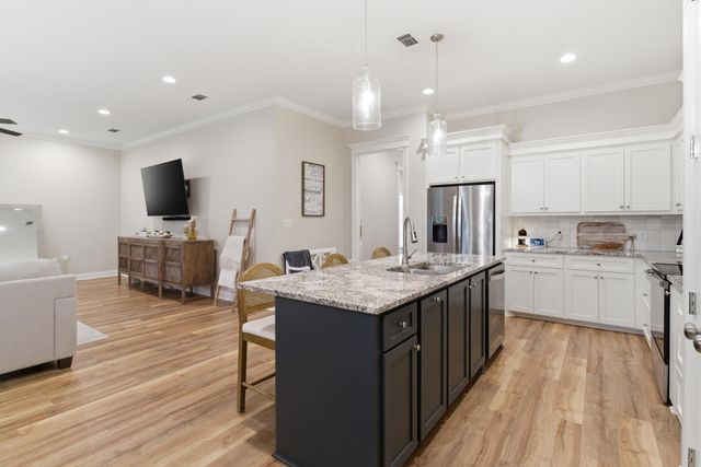 20 Barkis Dr., Hattiesburg, MS 39402