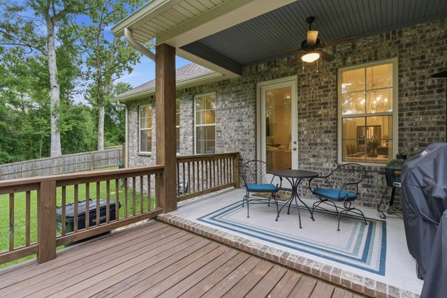 20 Barkis Dr., Hattiesburg, MS 39402