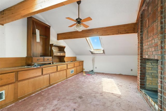 1820 Houston Road, Burleson, TX 76028