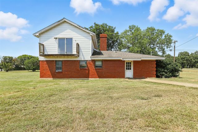 1820 Houston Road, Burleson, TX 76028