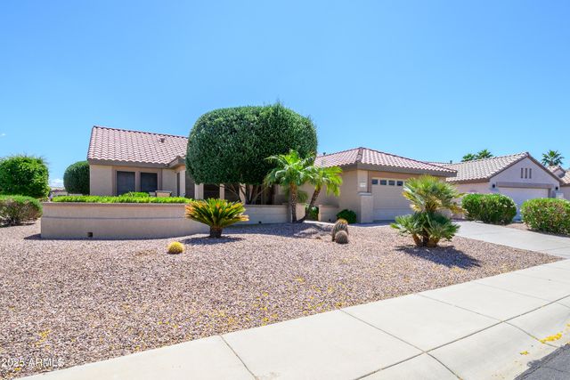 17371 N Natura Trail, Surprise, AZ 85374