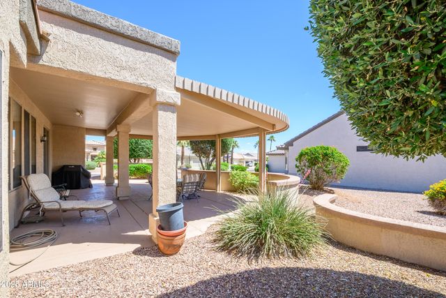 17371 N Natura Trail, Surprise, AZ 85374