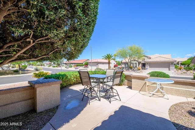 17371 N Natura Trail, Surprise, AZ 85374