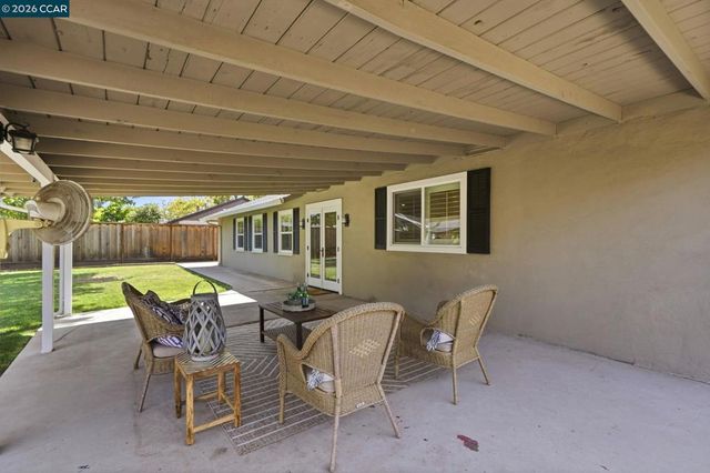 166 Cynthia Dr, Pleasant Hill, CA 94523