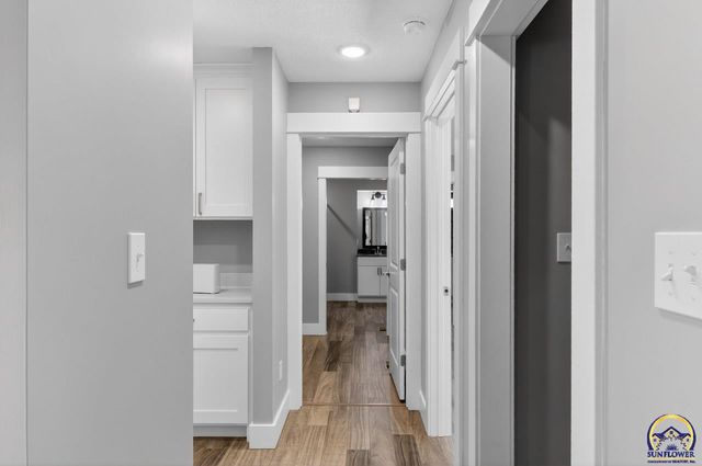 3321 SE 23rd ST, Topeka, KS 66605