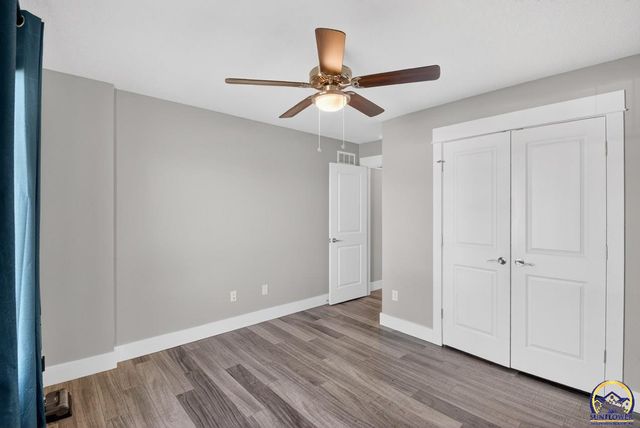 3321 SE 23rd ST, Topeka, KS 66605