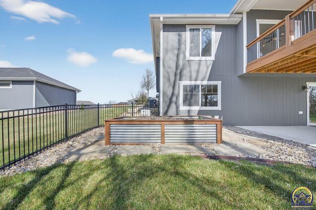 3321 SE 23rd ST, Topeka, KS 66605