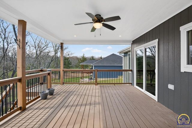 3321 SE 23rd ST, Topeka, KS 66605