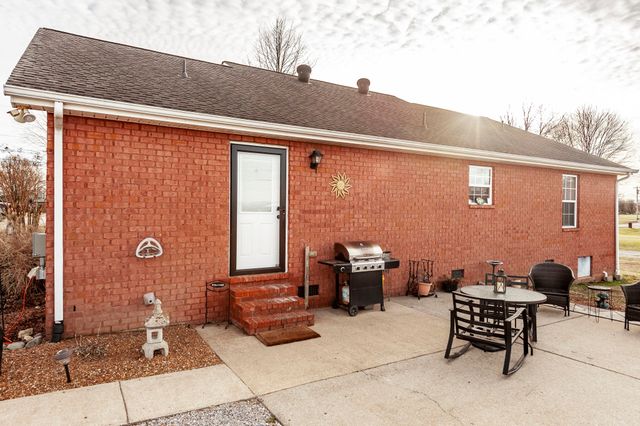 1083 Pinnacle Way, Castalian Springs, TN 37031