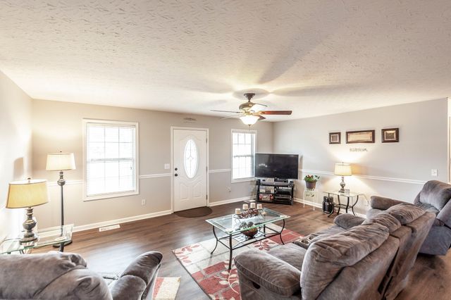 1083 Pinnacle Way, Castalian Springs, TN 37031