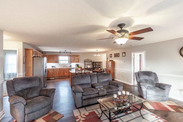 1083 Pinnacle Way, Castalian Springs, TN 37031