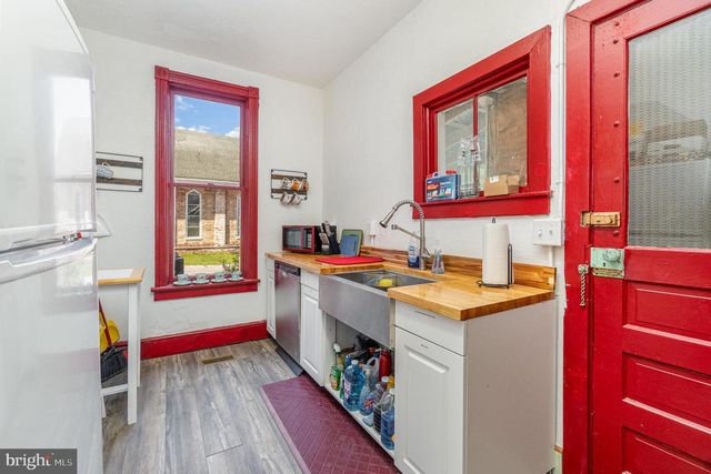 6 S MAIN ST, Mont Alto, PA 17237