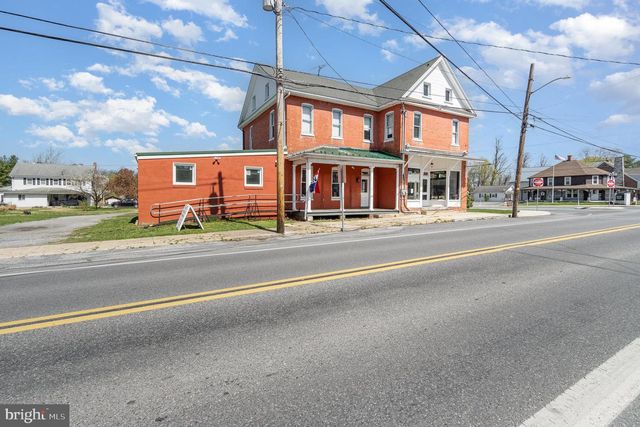 6 S MAIN ST, Mont Alto, PA 17237