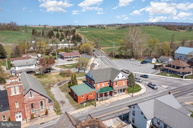 6 S MAIN ST, Mont Alto, PA 17237