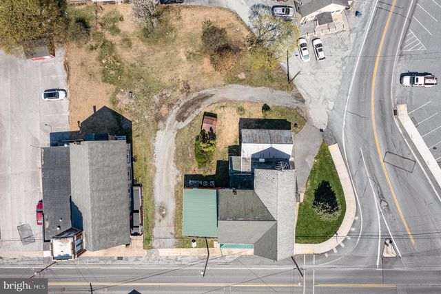 6 S MAIN ST, Mont Alto, PA 17237