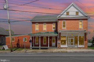 6 S MAIN ST, Mont Alto, PA 17237