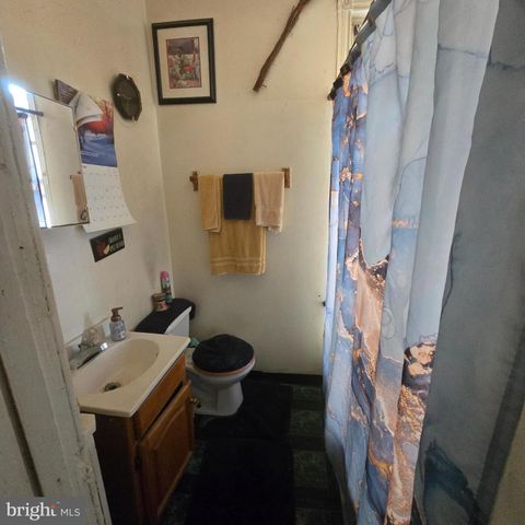 3338 W SERGEANT ST, Philadelphia, PA 19132