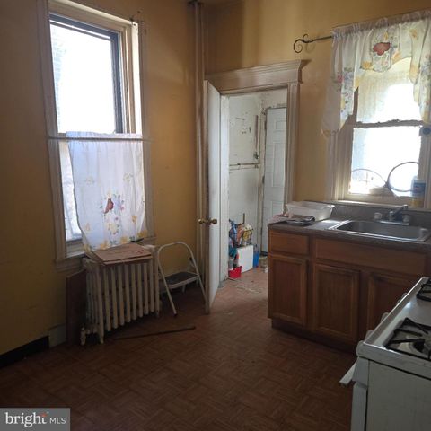 3338 W SERGEANT ST, Philadelphia, PA 19132