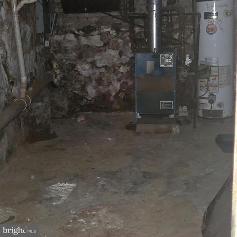 3338 W SERGEANT ST, Philadelphia, PA 19132