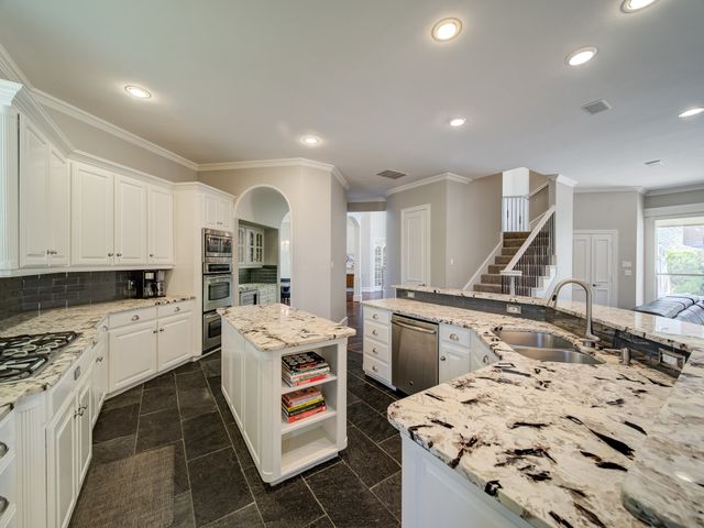 400 Alexandria Circle, Southlake, TX 76092
