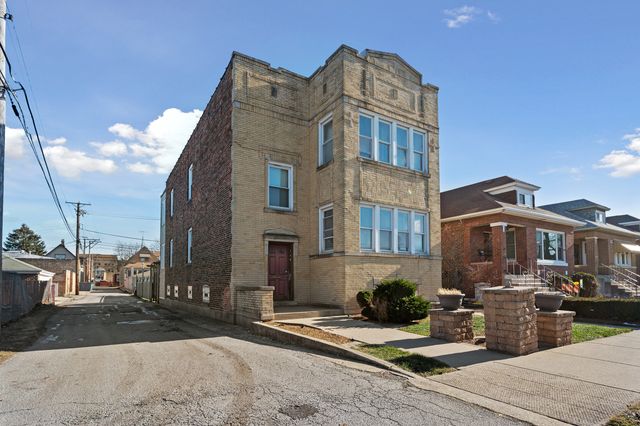 9517 S Escanaba Avenue, Chicago, IL 60617