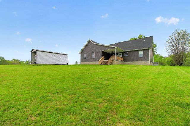 1885 Oak Grove Rd, Red Boiling Springs, TN 37150