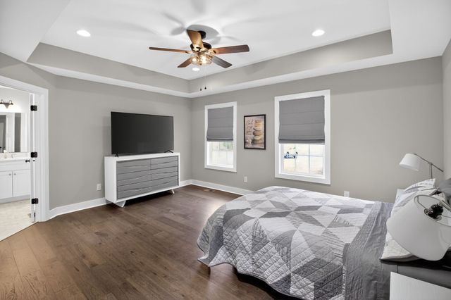 1885 Oak Grove Rd, Red Boiling Springs, TN 37150