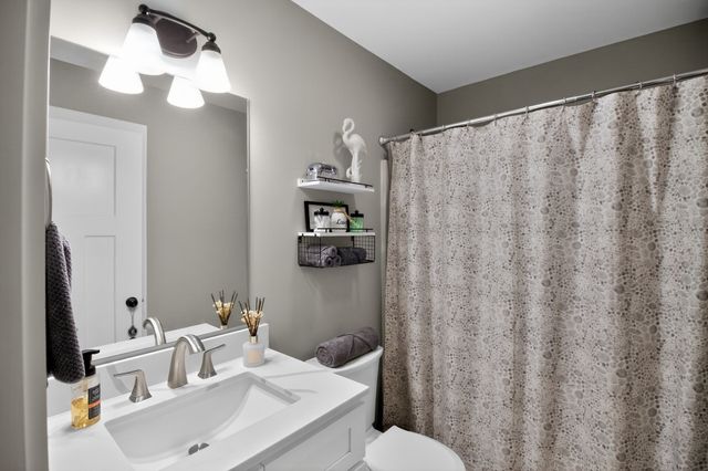 1885 Oak Grove Rd, Red Boiling Springs, TN 37150