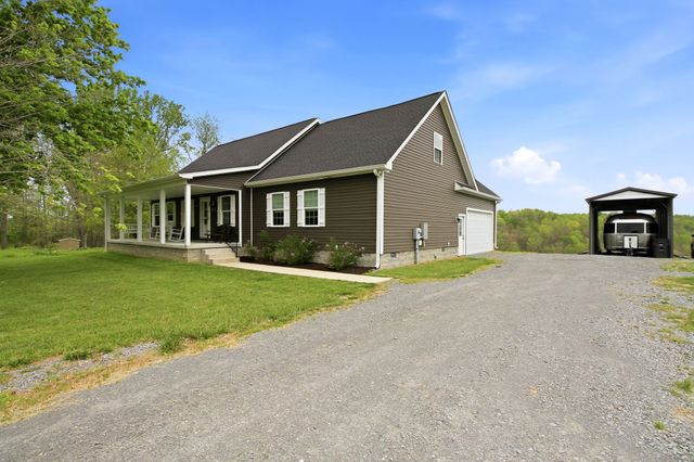 1885 Oak Grove Rd, Red Boiling Springs, TN 37150