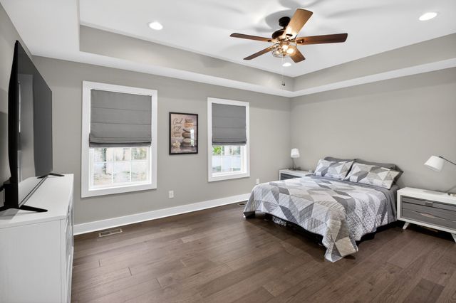 1885 Oak Grove Rd, Red Boiling Springs, TN 37150