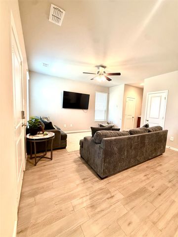 4705 Fellowship Street, Haltom City, TX 76117