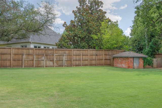 2503 Walnut Road, Norman, OK 73072