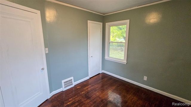 15456 Saratoga Street, Detroit, MI 48205