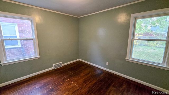 15456 Saratoga Street, Detroit, MI 48205